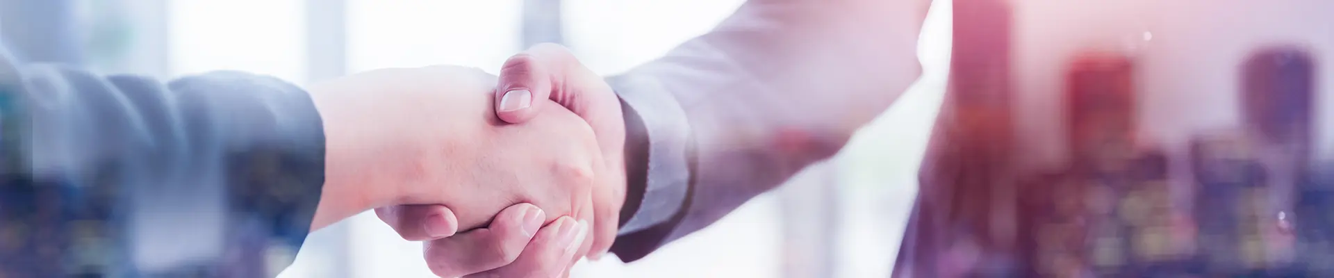 Звяжыцеся з намі